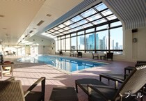 �N���X�^���u���[�N���u�i�����v�[���j