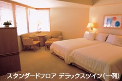 �ߔe�s�@�U�E�i�n�e���X