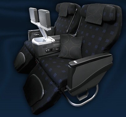 JAL Skyluxe Seat