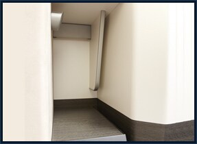 �T�C�h�e�[�u���i�ʘH���ȁj