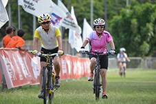 �z�m�����Z���`�����[���C�h