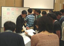 �@���ւ̎��₪�E��