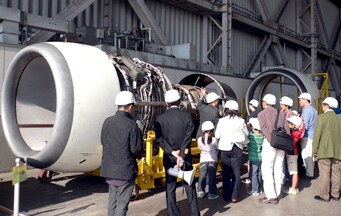 ���@���w