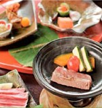 �[�H�ɂ͍ʂ���������X�̐V�N�ȎR�ƊC�̍K���y���݂����B