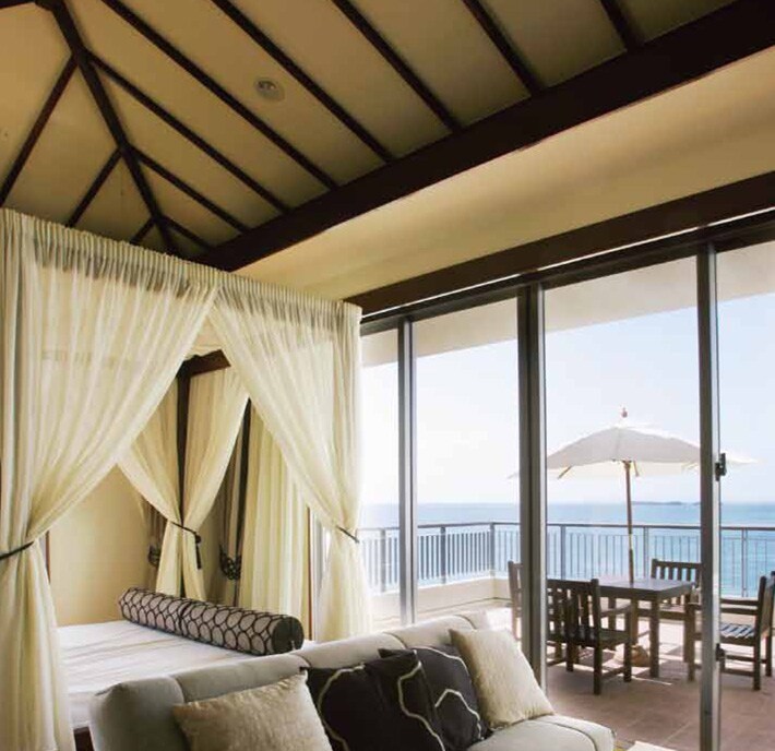 �R�e�[�W�^�C�v�̋q���u�A�r�A���r�[�`�T�C�h�R�e�[�W�v�B�C�������낷�e���X�ɂ̓W�F�b�g�o�X�������B