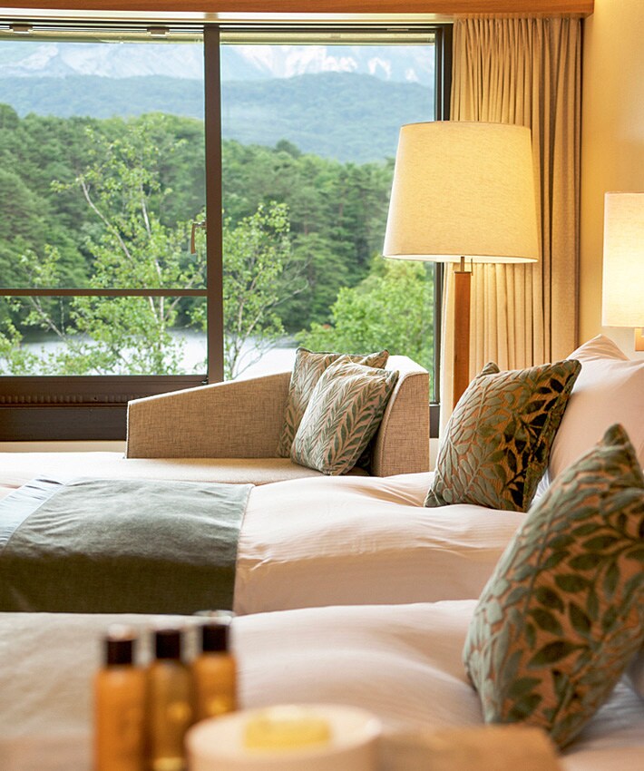 �R���̃f���b�N�X�c�C�����[���B���ʑ䂩������O�̌i�F��]�߂�J���������́B