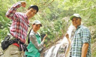 �f���L���v�`���[