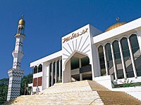 �C�X���~�b�N�E�Z���^�[