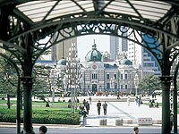 ���R�L��