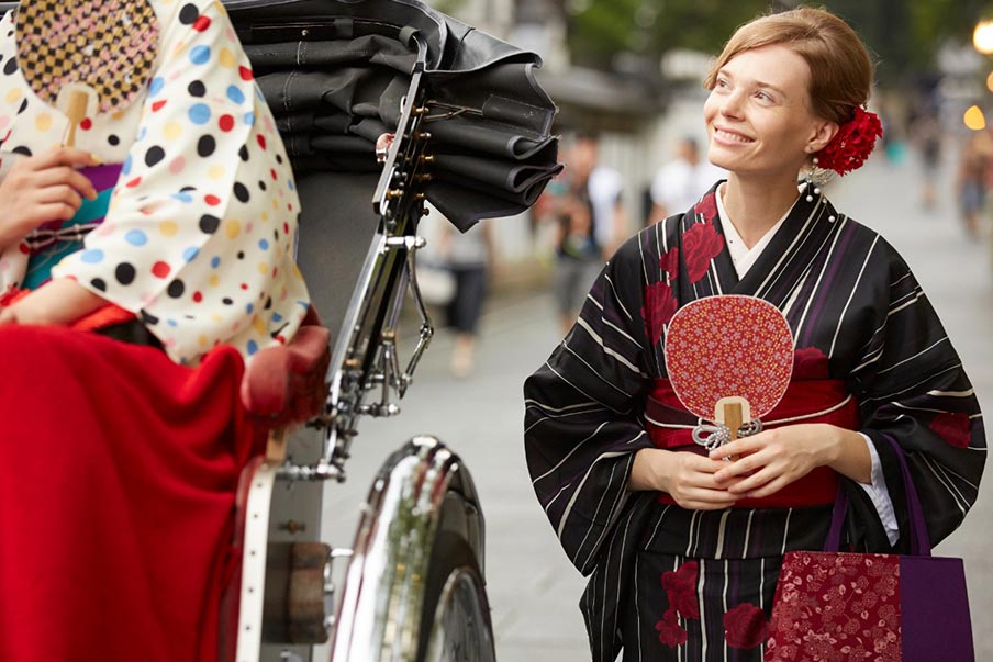 How much does it cost to go sightseeing in Japan?