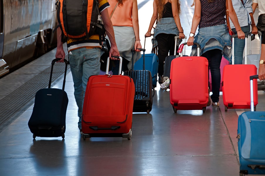 You don’t have to bring your luggage on crowded trains