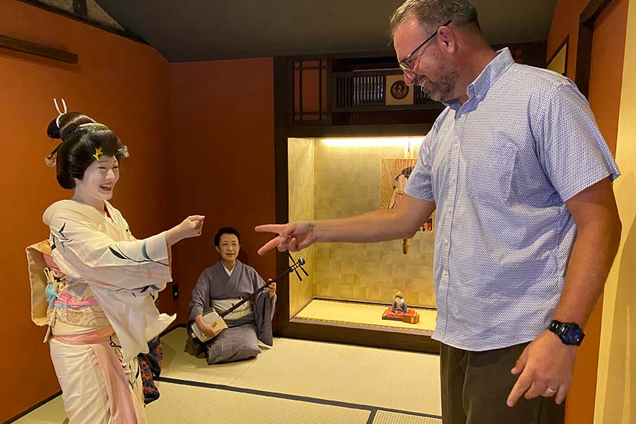 Activity 8: Matsuyama Geisha Entertainment