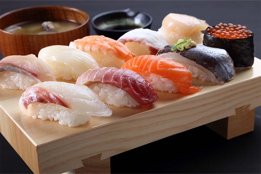 Eat sumptuous sushi near Saroma