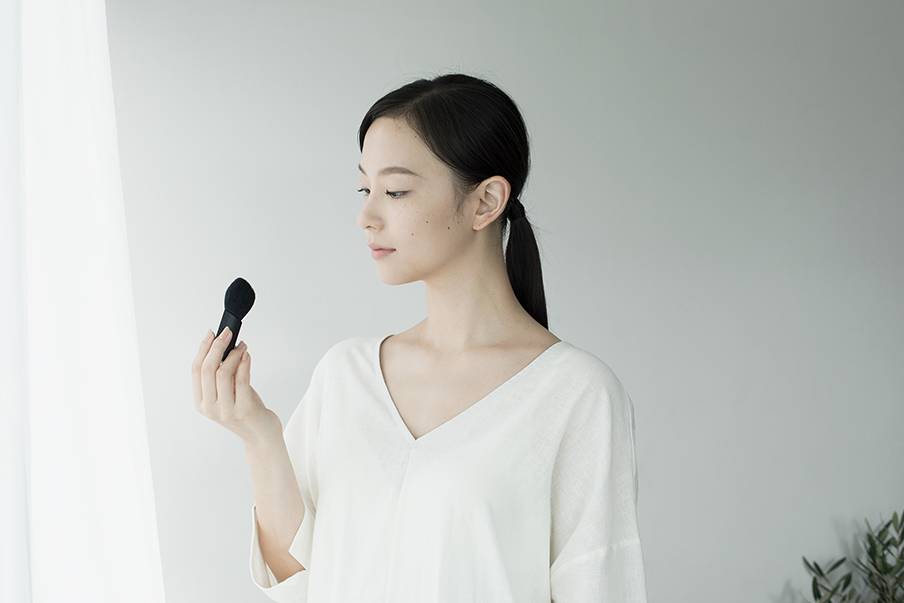 Enhancing Japanese beauty with Fude (Brush)