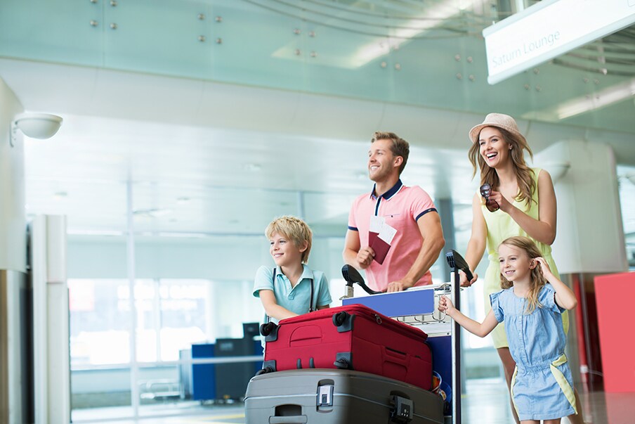Travel lighter with JAL's same-day luggage delivery service in Japan