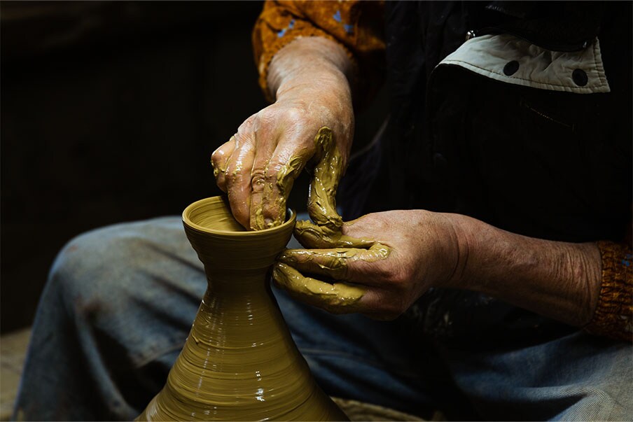 Make your own Kuro Satsuma at the Ryumonjiyaki Kiln