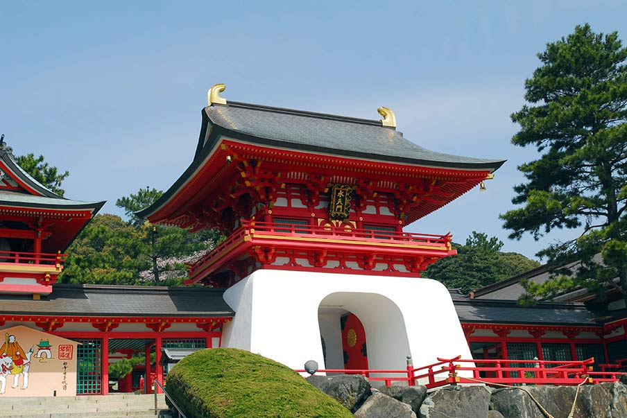 Visit the picturesque Akama Shrine and take in scenic views