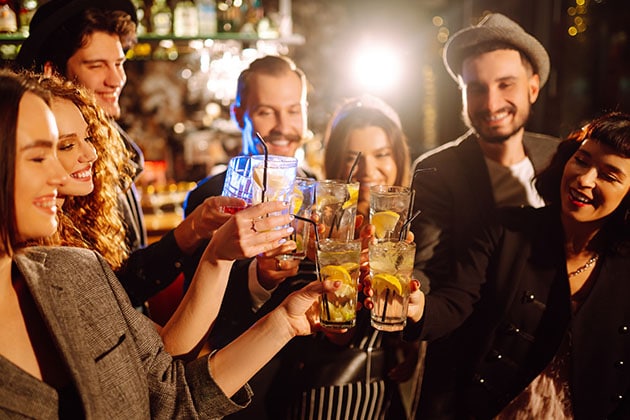 Nehmen Sie an einem Quiz teil und genießen Sie das Kneipenessen im Good Heavens