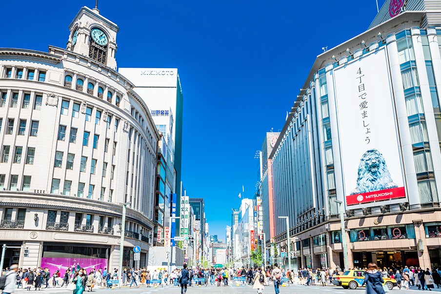 Explore the upscale brands and boutiques of Ginza and Nihonbashi