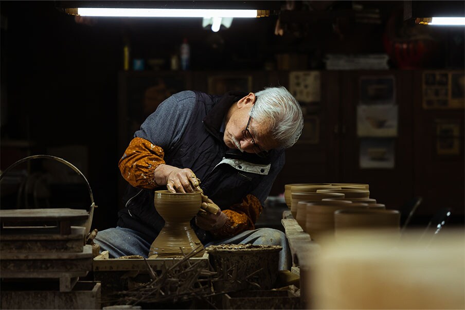 Discover Kagoshima's Unique Satsuma Pottery and Kiriko Glassware