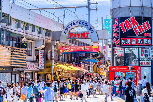 Go shopping at Ameyoko