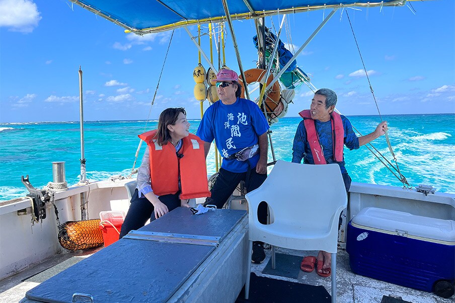 Una excursión de pesca guiada por pescadores locales 