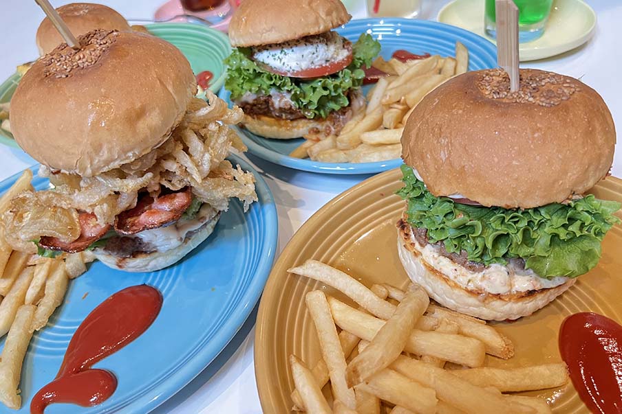 Feast at Captain Kangaroo Okinawa