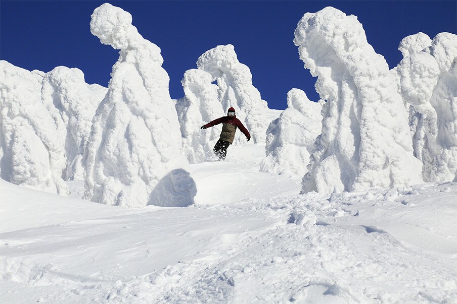 Discover Hakkoda, Japan's mecca for mountain-top skiing