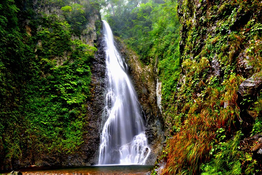 Escaladez les cascades d’Anmon