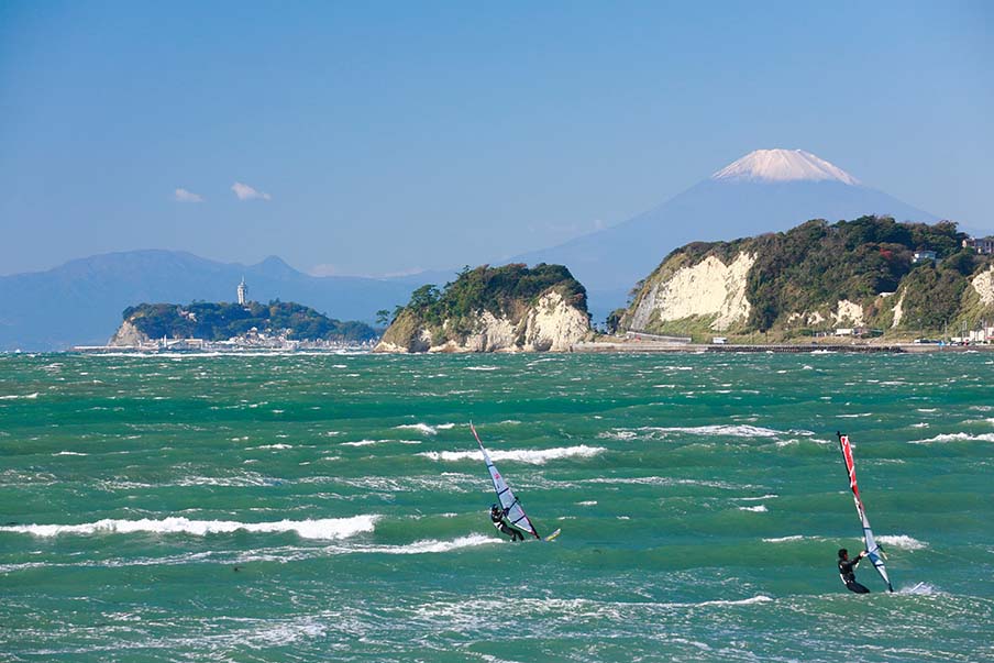 Zaimokuza Beach (材木座海水浴場) — a favorite spot near Tokyo for locals and visitors
