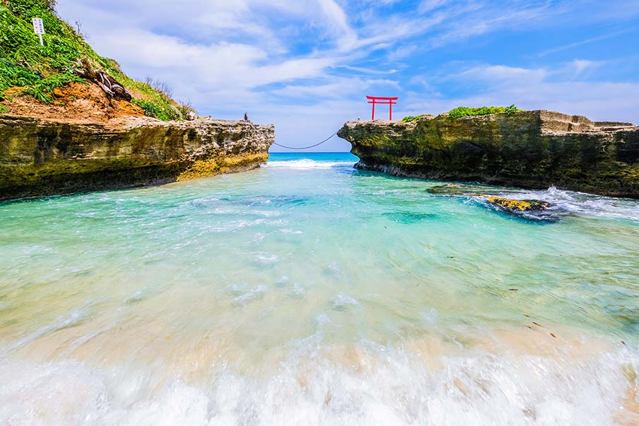 Shirahama Beach (白浜) — a popular beach in summer