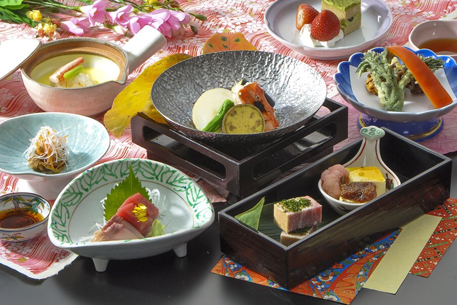 Authentic culinary experience – Kaiseki cuisine at Geisha restaurants