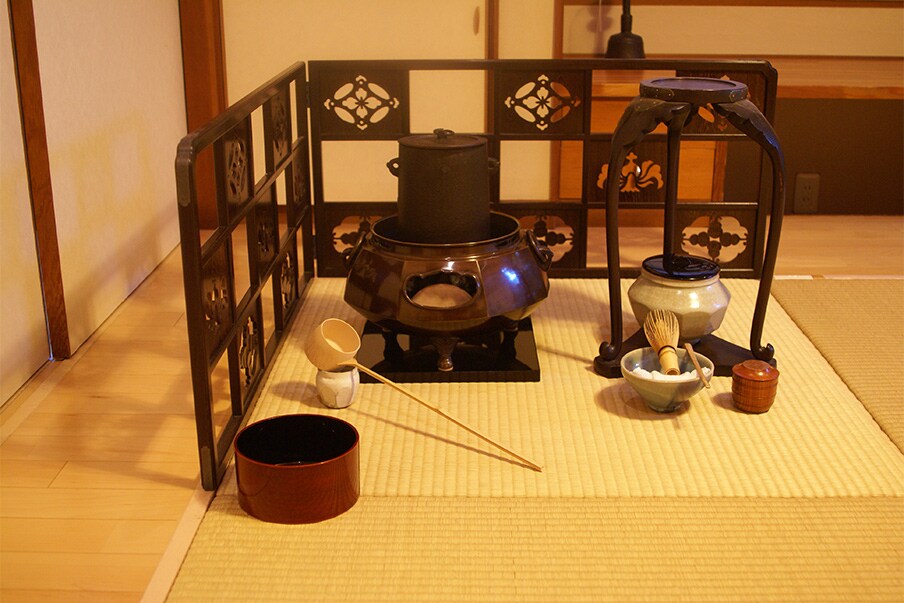 Hadiri upacara teh Jepang yang otentik