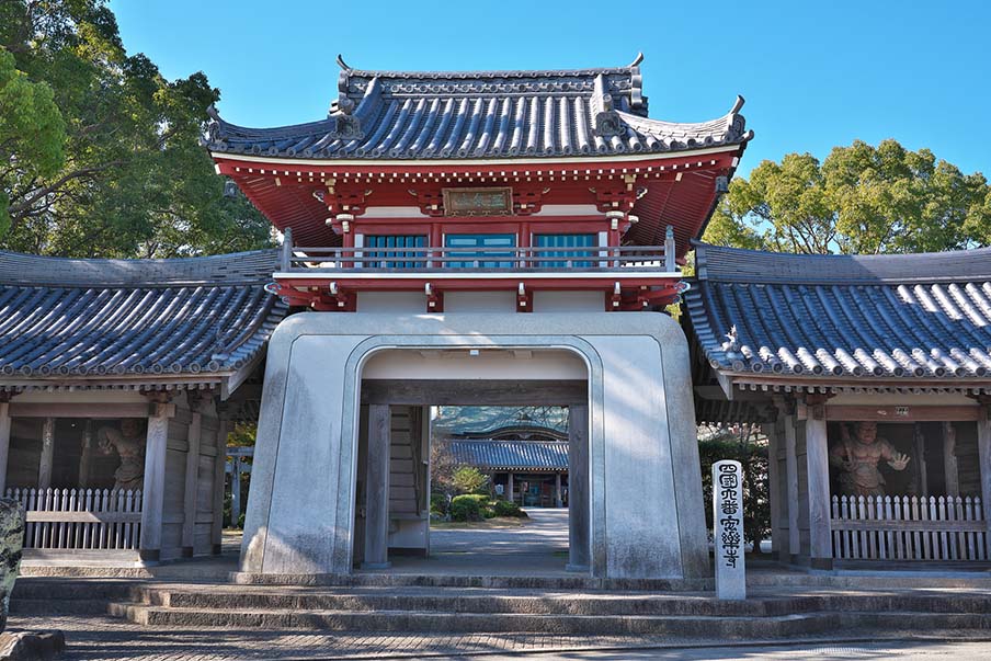 Onsenzan Anrakuji - rest your body and soul in a traditional shukubo guesthouse