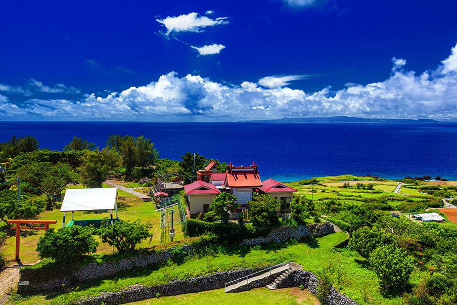Ecoturismo e panorami sull’isola di Yoronjima 