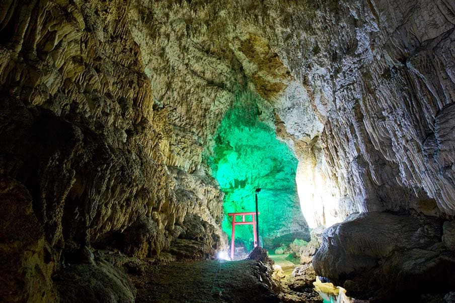 Le caverne di Okinoerabujima