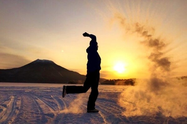 〔2名以上限定〕〔阿寒〕モーニングカフェツアー