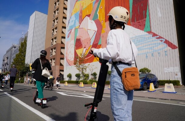 近距離モビリティでめぐる「天王洲アートツアー」