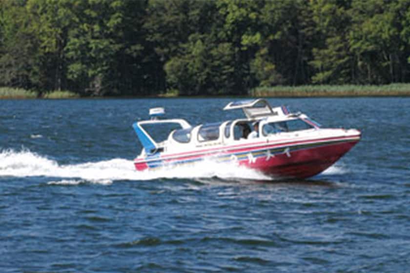 阿寒湖モーターボート