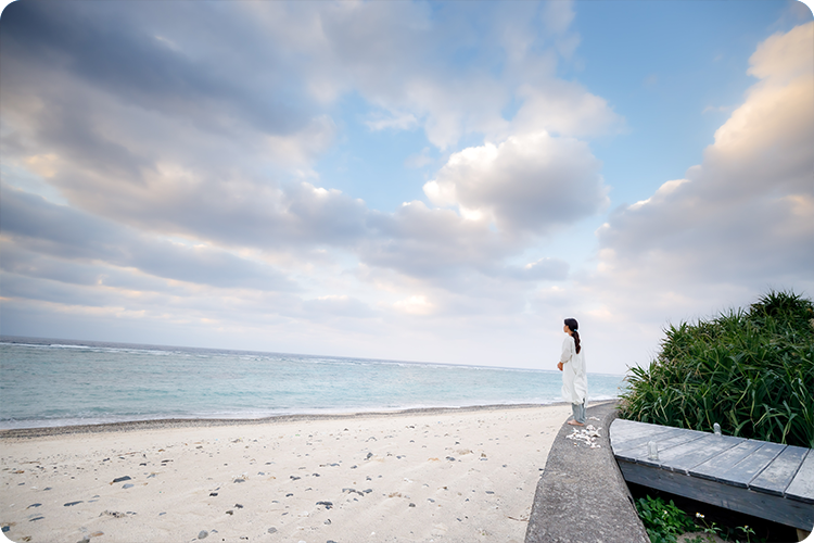 伝泊 奄美 古民家 アダンと海みる宿近くの海