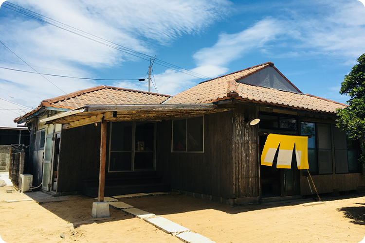 伝泊　徳之島（伊仙町）海みるテラスの宿外観
