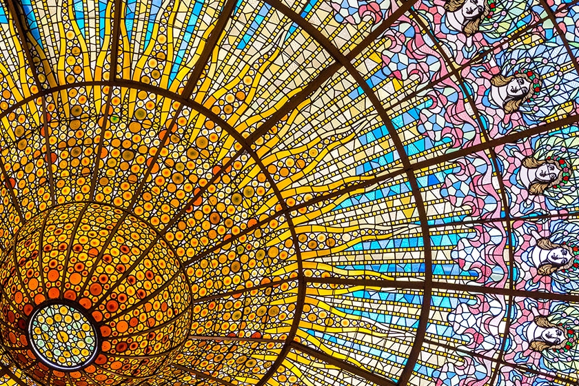 カタルーニャ音楽堂天井のステンドグラス