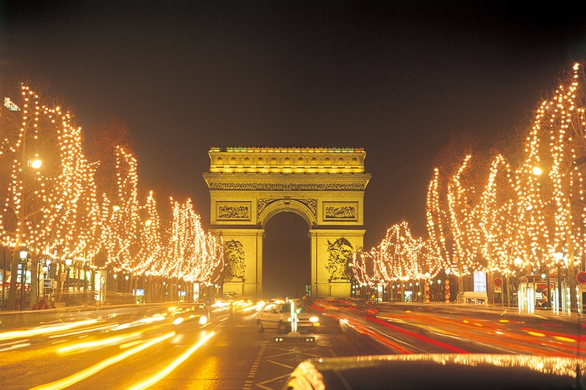 クリスマスのシャンゼリゼ大通り（イメージ）