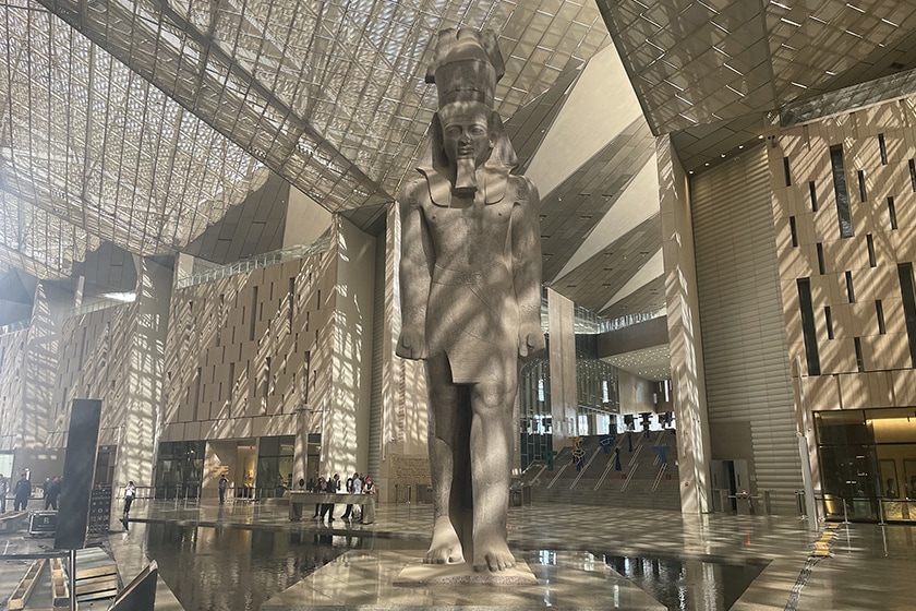 グランドホール