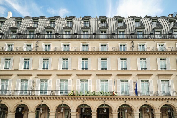 名門パラスホテル「ル・ムーリス」に宿泊