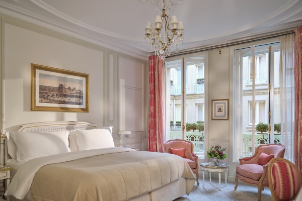 名門パラスホテル「ル・ムーリス」に宿泊