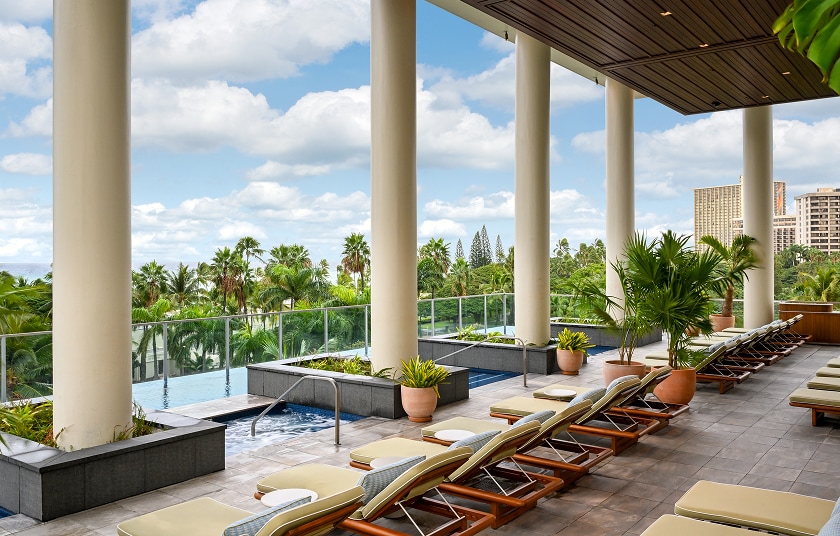 カ・ライ・ワイキキビーチ、LXRホテルズ＆リゾーツ（旧トランプ・インターナショナル・ホテル・ワイキキ）