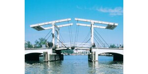 マヘレの跳ね橋