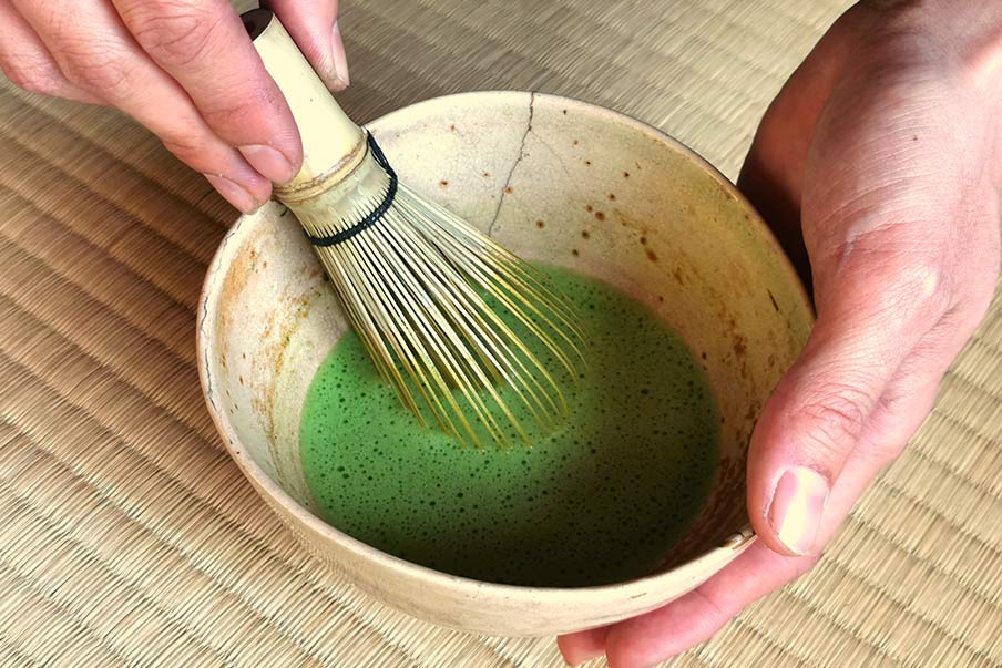Enjoy a Tea Ceremony and Walking Tour at Daitokuji Temple