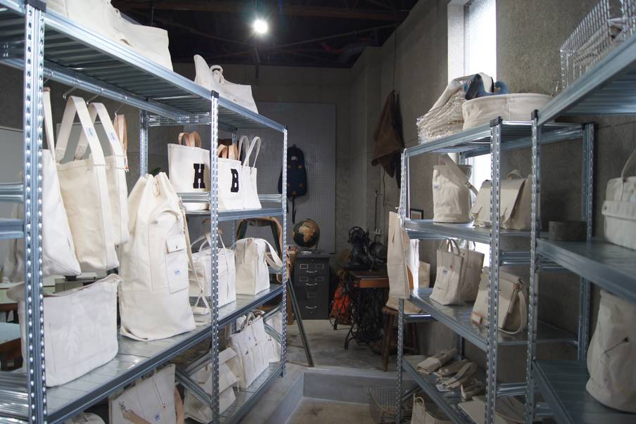 Where to purchase SILVER tote bags